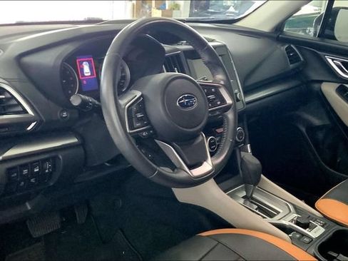 Used 2021 Subaru Forester Premium AWD/4WD image 7