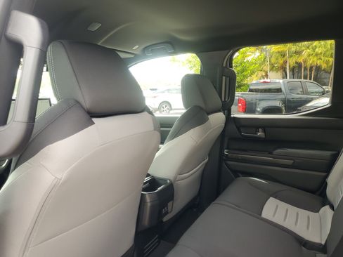 Used 2025 Toyota Tacoma TRD Sport RWD image 15