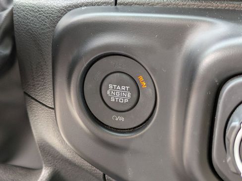 Used 2023 Jeep Wrangler Unlimited Sahara AWD/4WD image 21