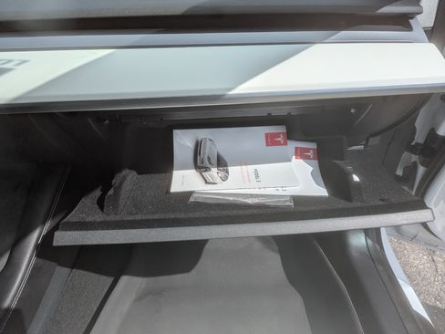 Used 2021 Tesla Model 3 Standard Range Plus image 32