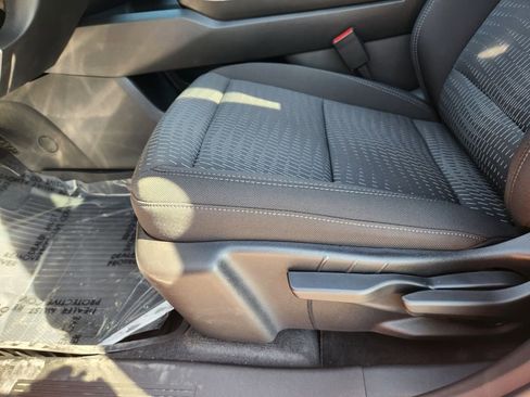 New 2026 Chevrolet Equinox LT w/ LPO, Floor Liner Package FWD image 25