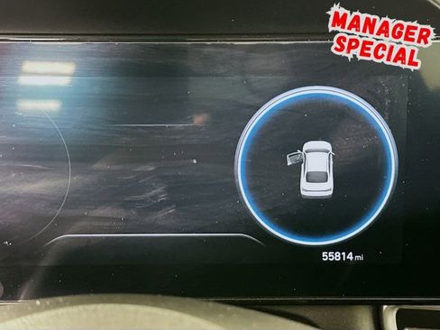 Used 2024 Hyundai Elantra SEL image 14