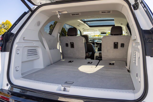 Used 2024 GMC Acadia Denali w/ Super Cruise Package AWD/4WD image 15