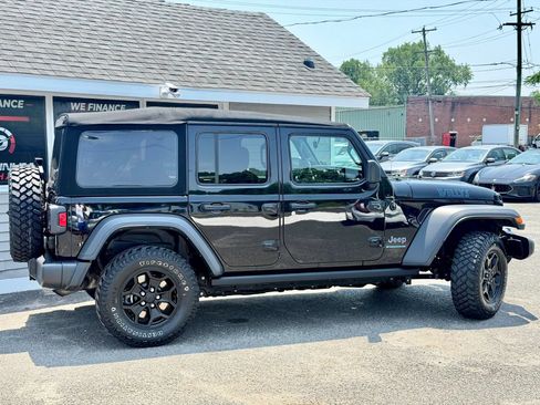 Used 2023 Jeep Wrangler Unlimited w/ Cold Weather Group AWD/4WD image 18