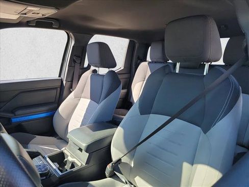 Used 2024 Toyota Tacoma TRD Off-Road image 13