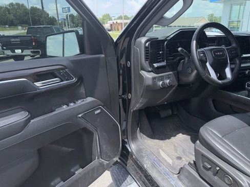Used 2024 GMC Sierra 1500 SLT w/ SLT Premium Plus Package AWD/4WD image 33