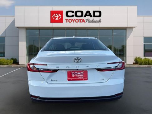 Used 2025 Toyota Camry LE FWD image 4