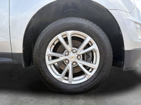 Used 2017 Chevrolet Equinox LT w/ Convenience Package FWD image 11
