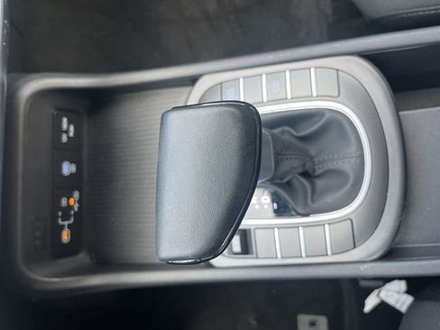 Used 2025 Hyundai Kona SEL image 23