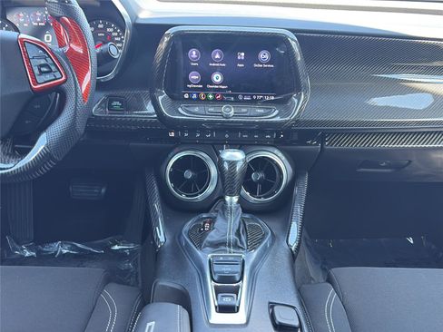 Used 2020 Chevrolet Camaro SS RWD image 10