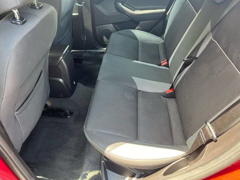 Used 2014 Ford Focus SE image 11