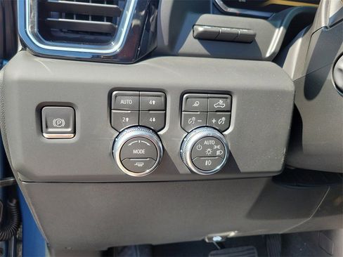 New 2026 GMC Sierra 1500 Denali w/ Denali Reserve Package image 13