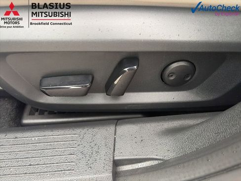 Used 2023 Nissan Rogue SL AWD/4WD image 21