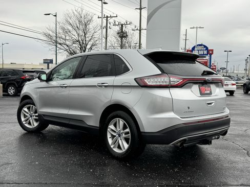 Used 2018 Ford Edge SEL image 17