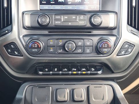 Used 2018 Chevrolet Silverado 1500 LTZ Z71 w/ Redline Edition AWD/4WD image 18