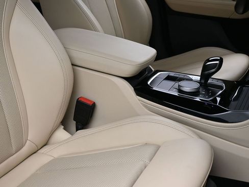 Used 2022 BMW X4 xDrive30i w/ Convenience Package image 46