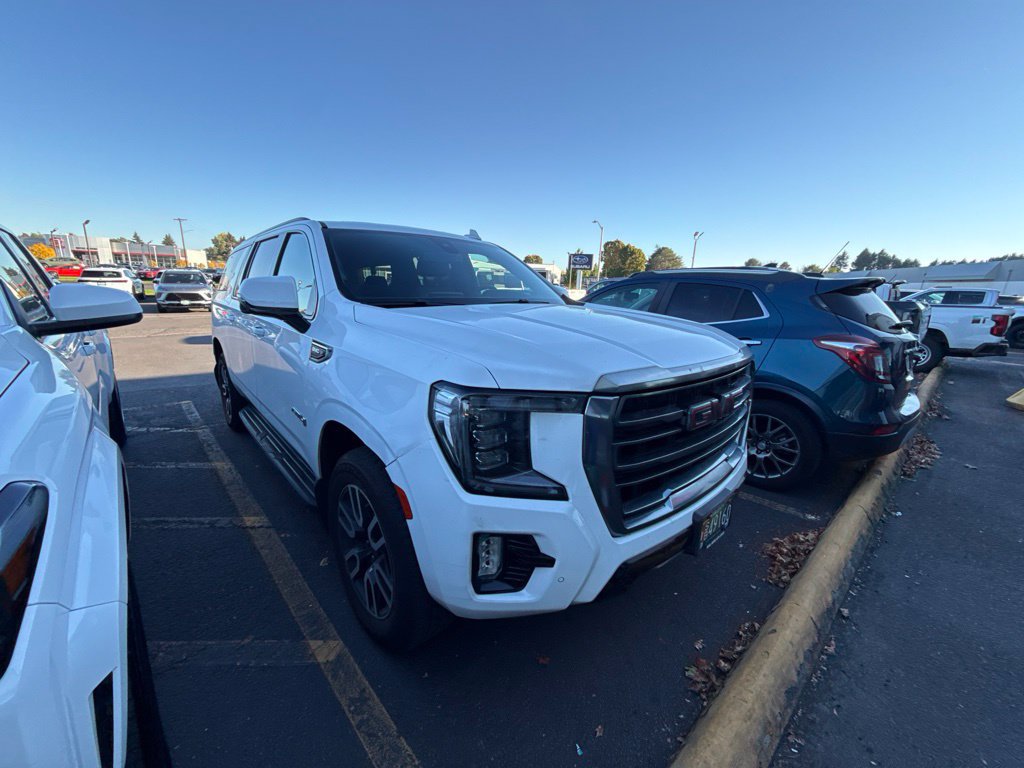 Used 2021 GMC Yukon XL AT4 w/ Technology Package AWD/4WD image 2