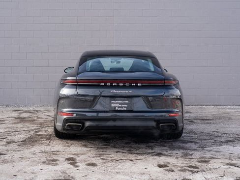 Certified 2025 Porsche Panamera 4 image 6
