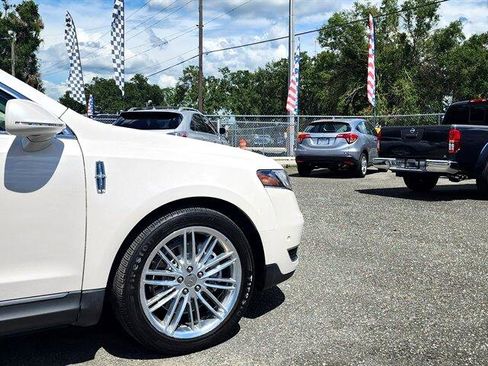 Used 2018 Lincoln MKT AWD w/ Technology Package image 6