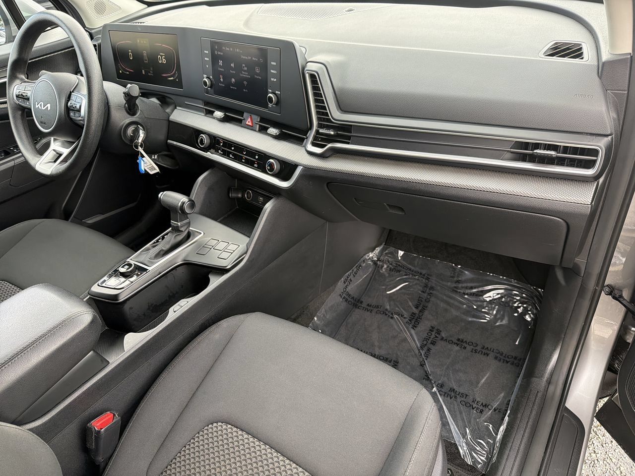 Used 2023 Kia Sportage LX FWD image 11