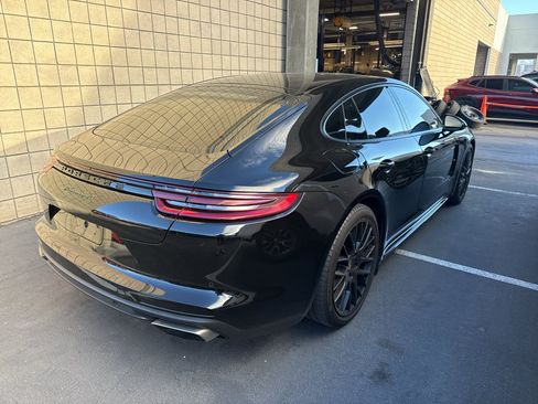 Used 2019 Porsche Panamera 4 w/ Premium Package Plus AWD/4WD image 3