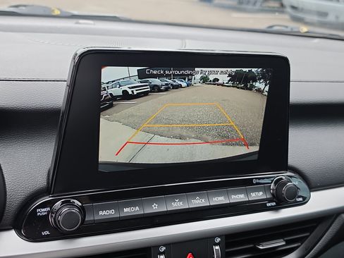 Used 2019 Kia Forte LXS FWD image 23