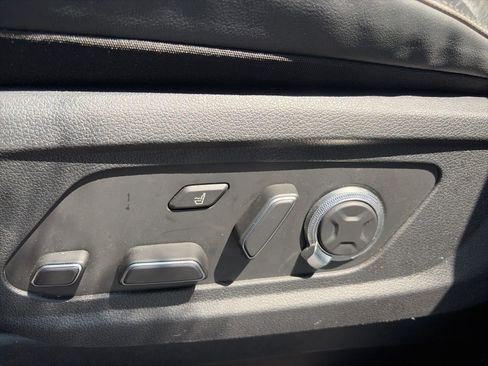 Used 2024 Hyundai Palisade Calligraphy image 14