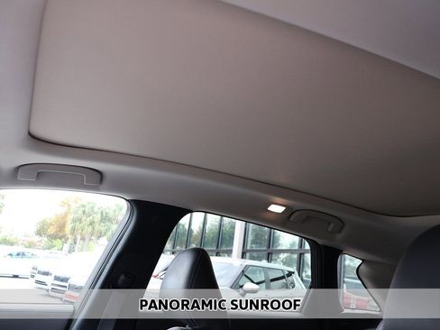 Used 2023 INFINITI QX50 Luxe FWD image 3