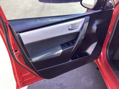 Used 2017 Toyota Corolla LE image 22