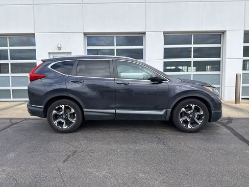 Used 2018 Honda CR-V Touring image 3