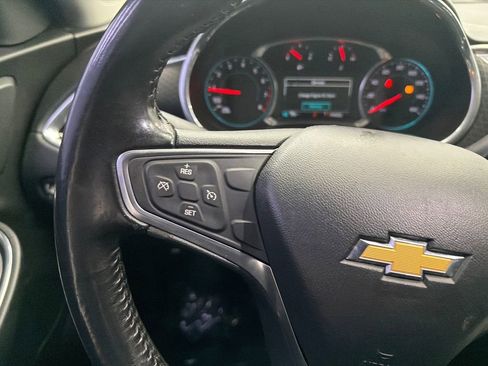 Used 2017 Chevrolet Malibu LT image 23