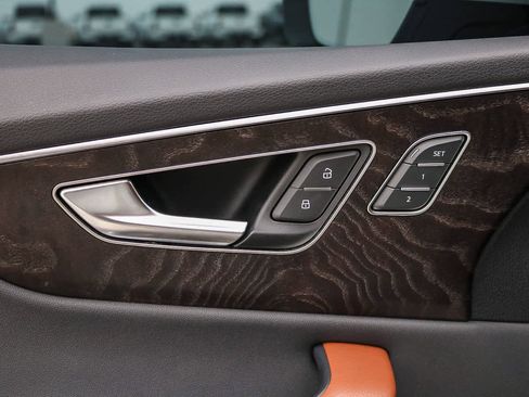 Used 2023 Audi Q8 Premium w/ Convenience Package image 32