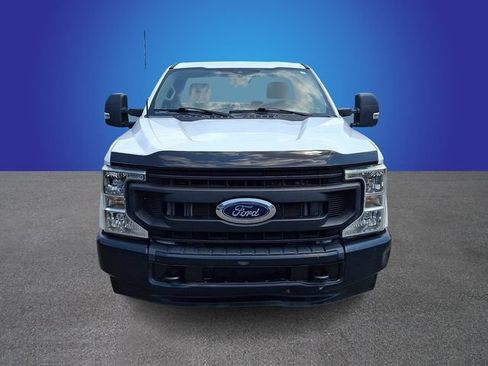 Used 2022 Ford F250 XL w/ Power Equipment Group RWD image 2