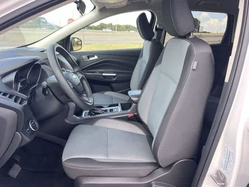 Used 2018 Ford Escape SE w/ SE Sync 3 Package FWD image 11