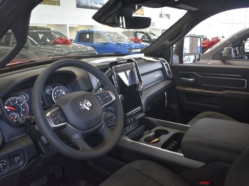 New 2026 RAM 2500 Big Horn AWD/4WD image 23