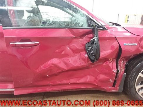 Used 2019 Honda Accord Touring image 16