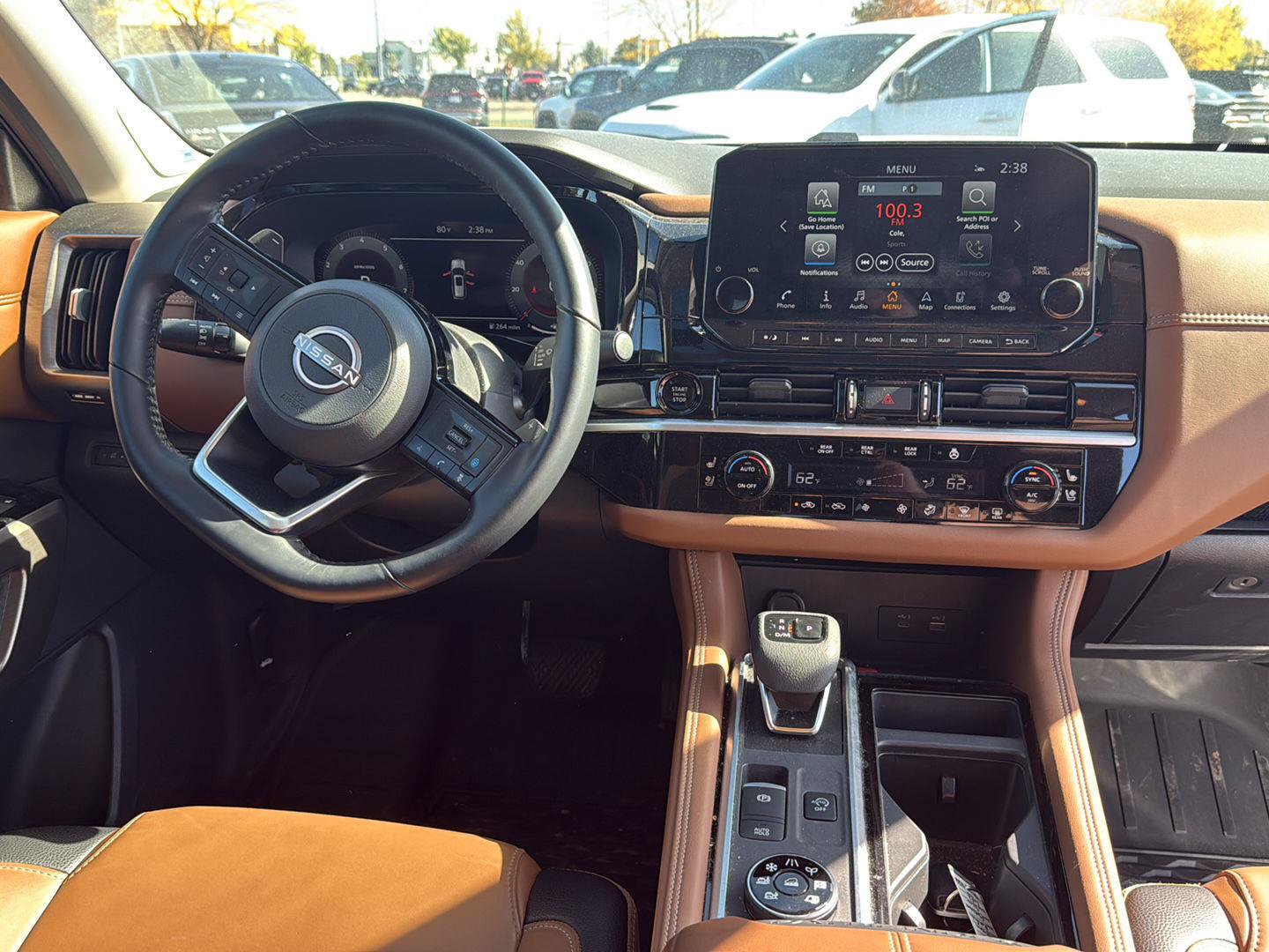Used 2025 Nissan Pathfinder Platinum AWD/4WD image 10