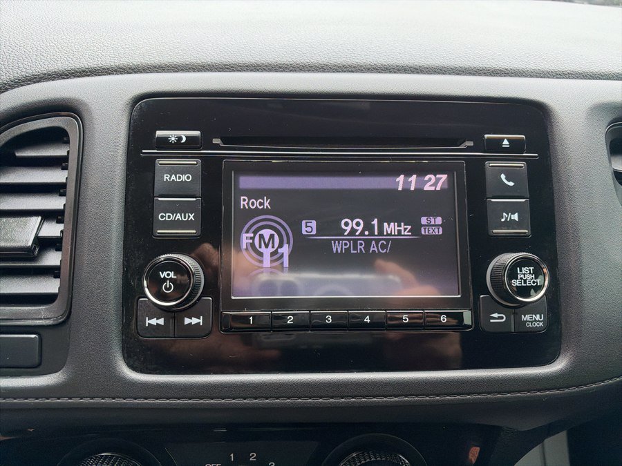 Used 2017 Honda HR-V LX image 22