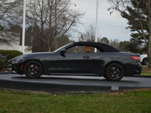 Certified 2024 BMW 430i Convertible w/ M Sport Package image 16