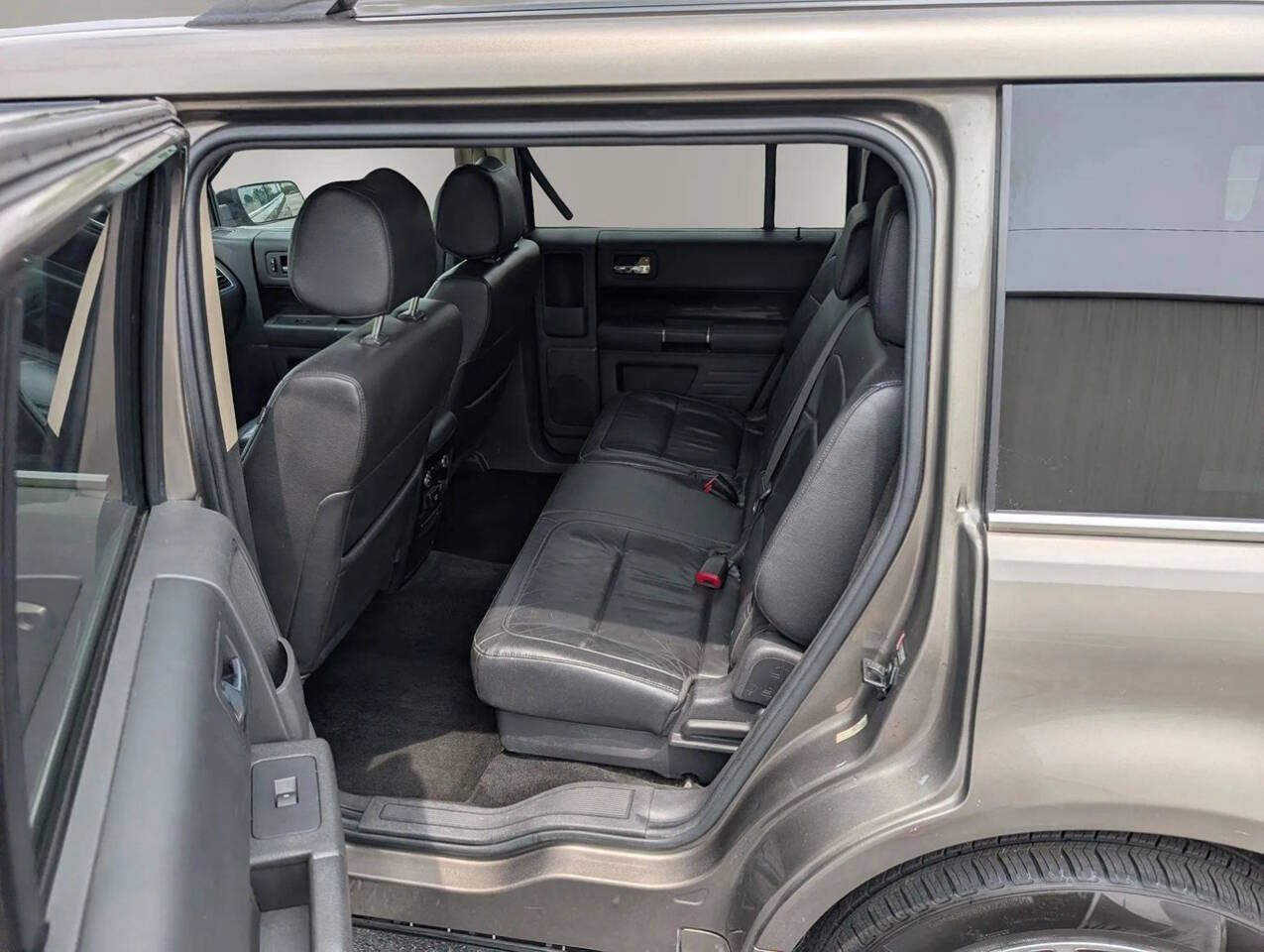 Used 2014 Ford Flex SEL w/ Equipment Group 202A FWD image 30