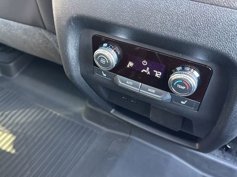 Used 2024 GMC Acadia Denali w/ Super Cruise Package image 18