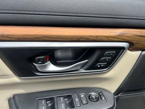Used 2017 Honda CR-V Touring image 28