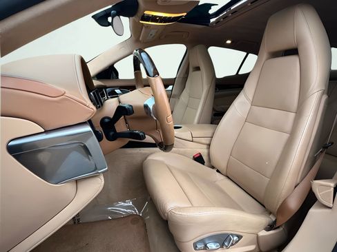 Used 2012 Porsche Panamera AWD/4WD image 18