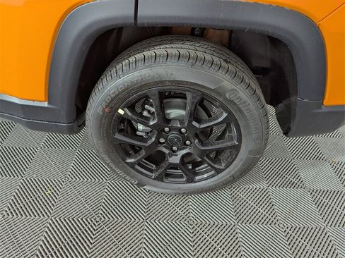 New 2026 Jeep Compass Latitude image 17