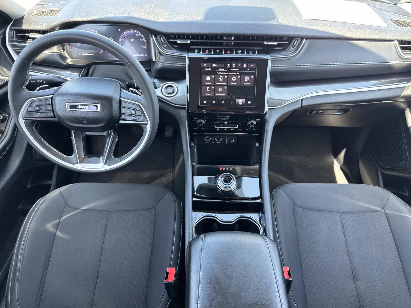 Used 2023 Jeep Grand Cherokee L Laredo AWD/4WD image 9