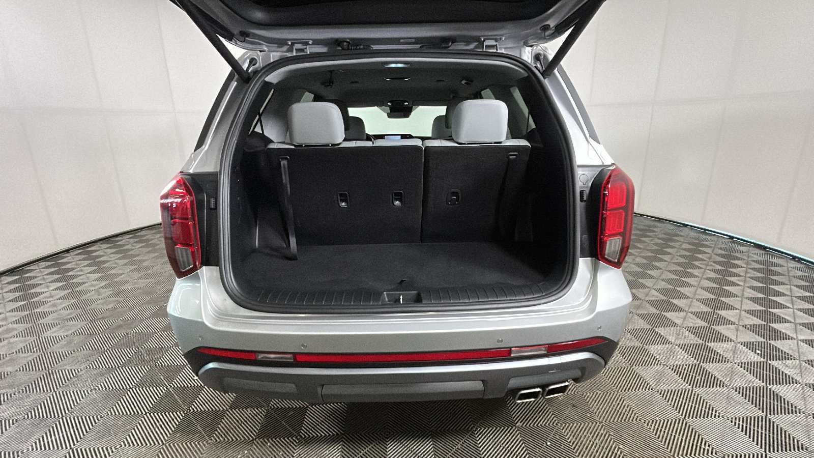 Used 2024 Hyundai Palisade SEL FWD image 31