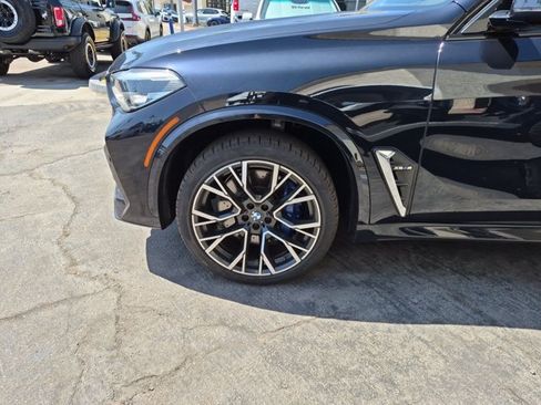 Used 2021 BMW X5 M AWD/4WD image 25
