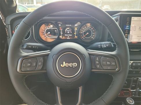 New 2026 Jeep Gladiator Rubicon image 12