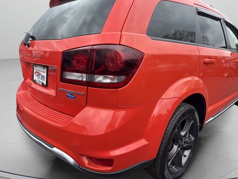 Used 2018 Dodge Journey Crossroad AWD/4WD image 5