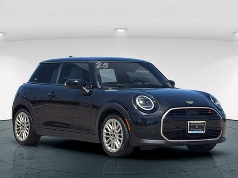 Used 2025 MINI Cooper S FWD image 9